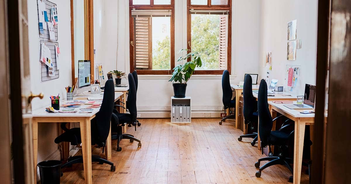 Top 6 Ways To Make Your Small Office Space Look Bigger